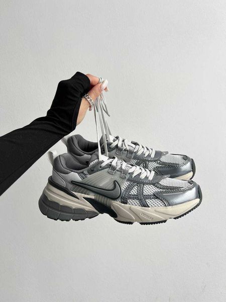 Кросівки Nike V2K Runtekk 16538-Сріблястий-36 фото