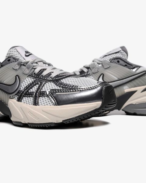 Кросівки Nike V2K Runtekk 16538-Сріблястий-36 фото