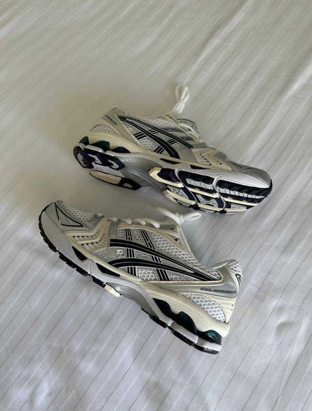 Кросівки Asics Gel-Kayano 14 White Silver Black 12708-Сірий-36 фото